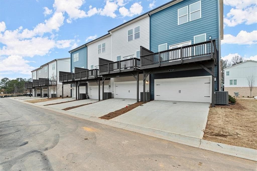 3 bedroom, 4 bathroom, 1,970 sq ft townhouse for rent at 741 Payton Lane, Acworth, GA 30102 for $2,400 a month — photo 3