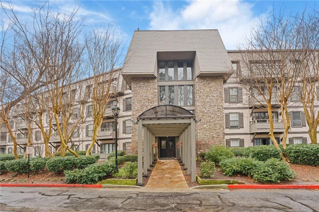 1216 Highland Bluff Drive 216, Atlanta, GA 30339 — most recent listing photo