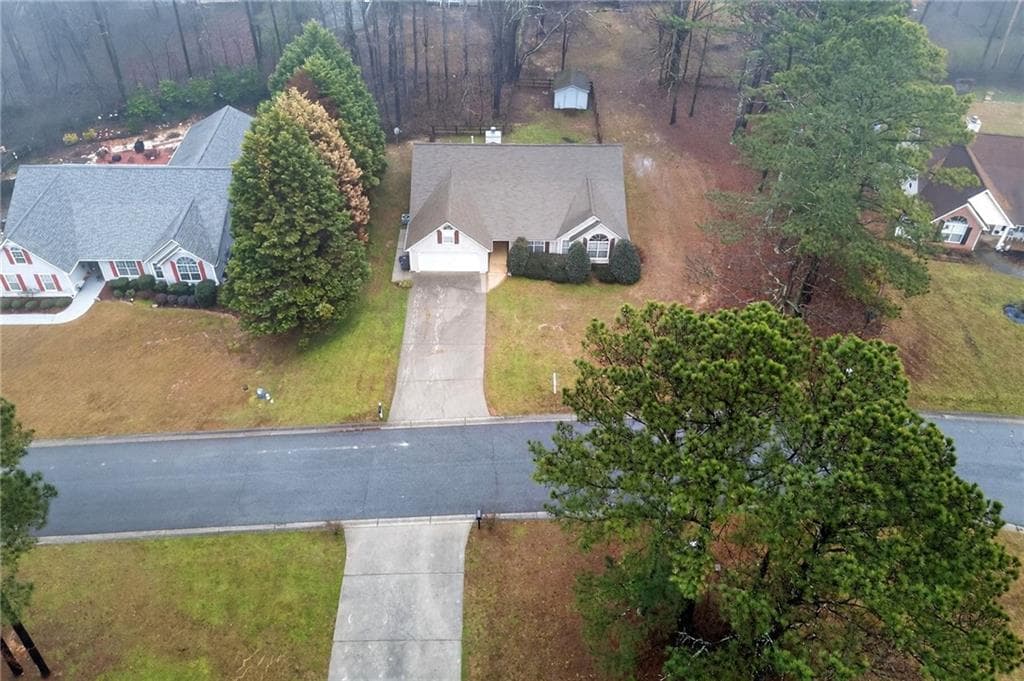 3 bedroom, 2 bathroom, 2,462 sq ft single family residence for sale at 70 Charity Drive, Douglasville, GA 30134 — photo 5
