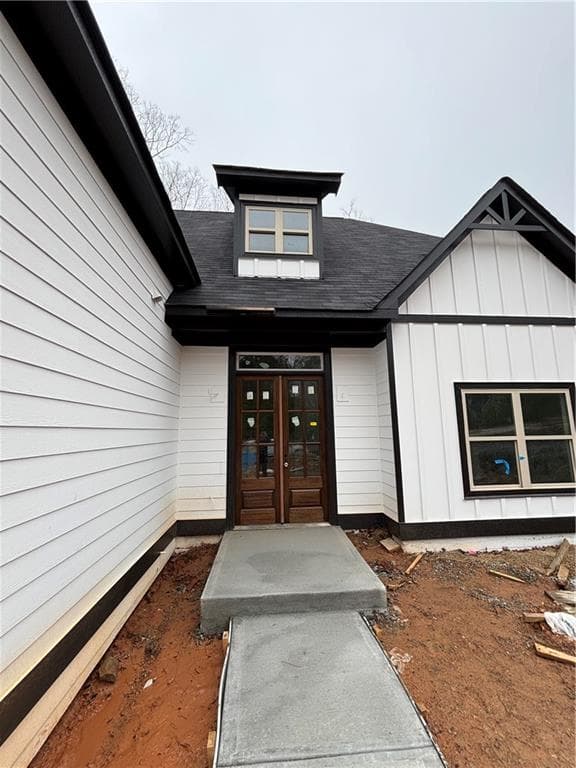 4 bedroom, 4 bathroom, 2,559 sq ft single family residence for sale at 5585 Yorkshire Court, Douglasville, GA 30135 — photo 2