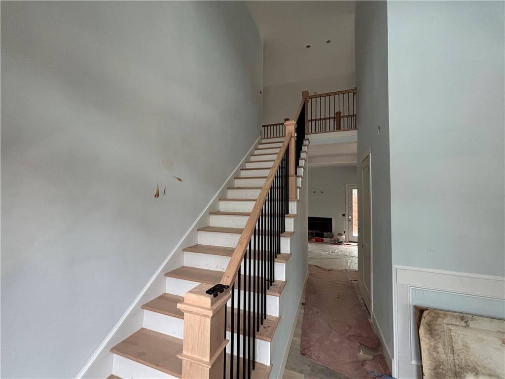 4 bedroom, 4 bathroom, 2,559 sq ft single family residence for sale at 5585 Yorkshire Court, Douglasville, GA 30135 — photo 9