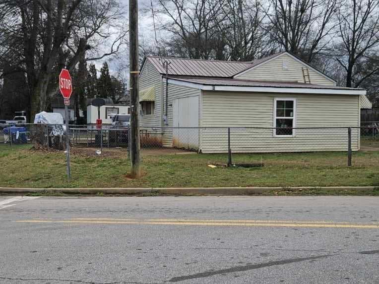 1322 Hazel Street, Gainesville, GA 30501 — most recent listing photo