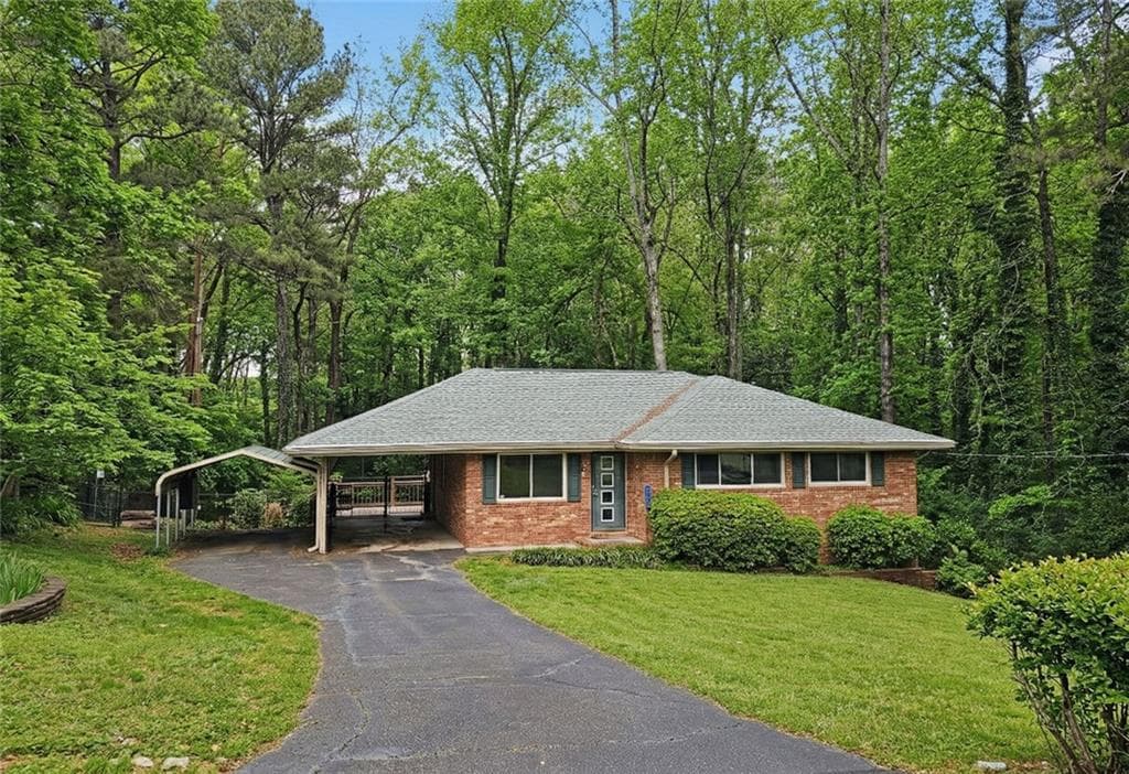 456 Plantation Road, Smyrna, GA 30082 — most recent listing photo