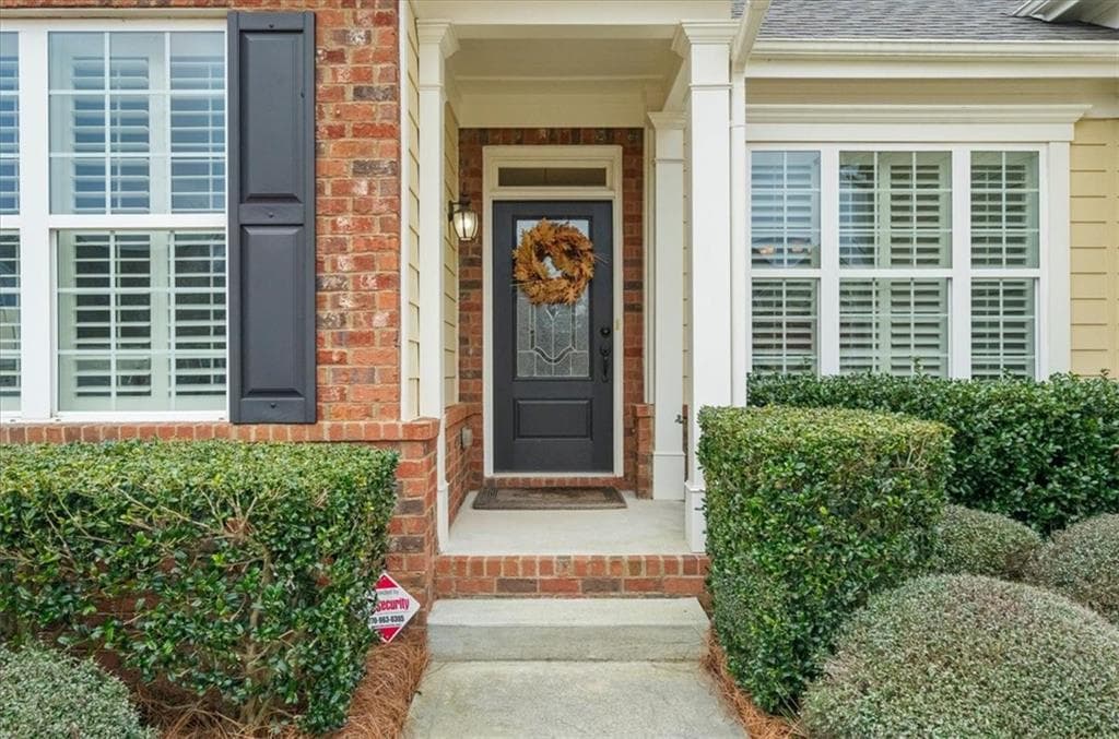 3 bedroom, 3 bathroom, 2,840 sq ft single family residence for sale at 3357 Locust Cove Road, Gainesville, GA 30504 — photo 3