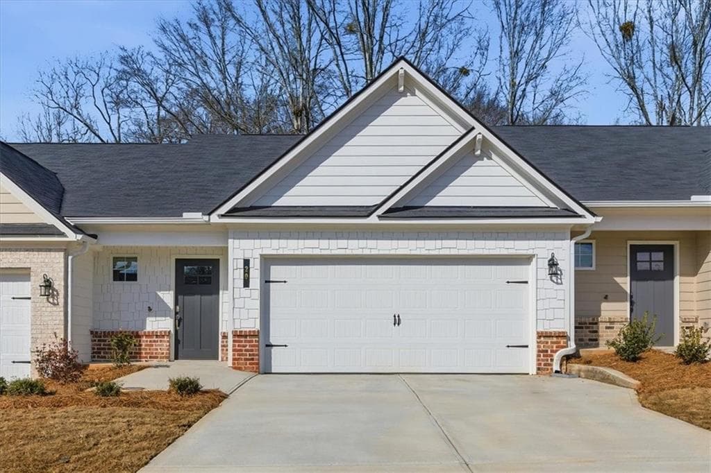 3 bedroom, 3 bathroom, 1,684 sq ft townhouse for sale at 20 Silver Leaf Lane 2, Dawsonville, GA 30534