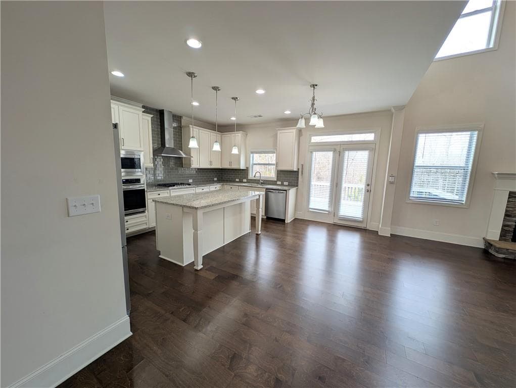 4 bedroom, 3 bathroom, 2,835 sq ft single family residence under contract at 2415 Copperfield Drive, Cumming, GA 30041 — photo 7