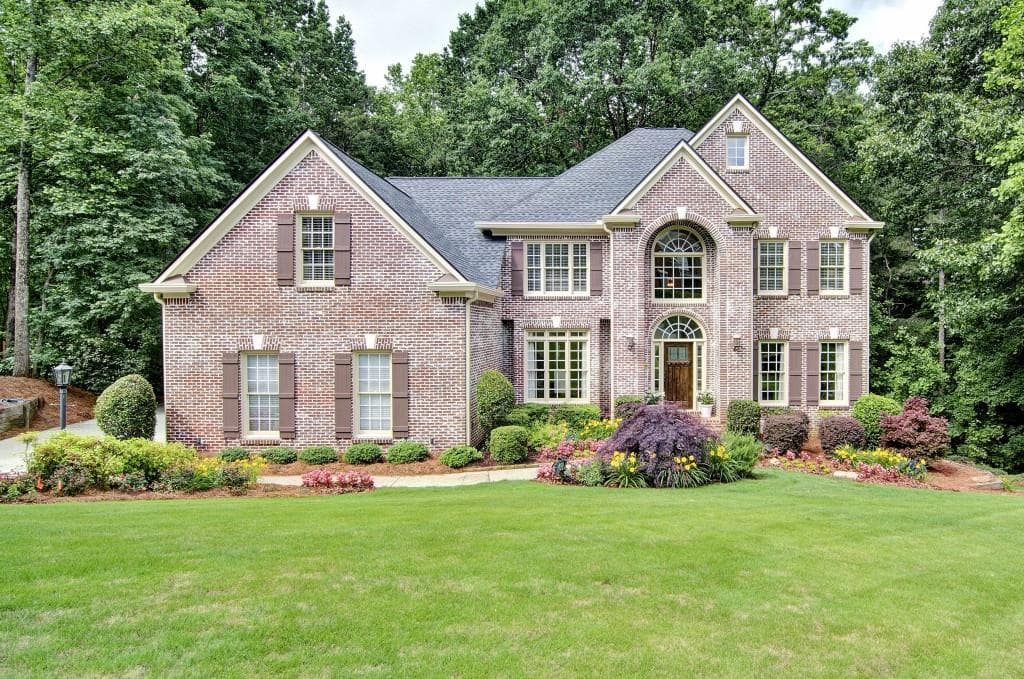 6 bedroom, 5,352 sq ft single family residence sold at 308 Quiet Hill Lane, Woodstock, GA 30189
