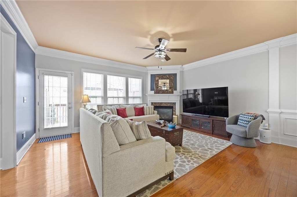 3 bedroom, 4 bathroom, 2,220 sq ft townhouse for sale at 2871 Overlook Way, Atlanta, GA 30324 — photo 6