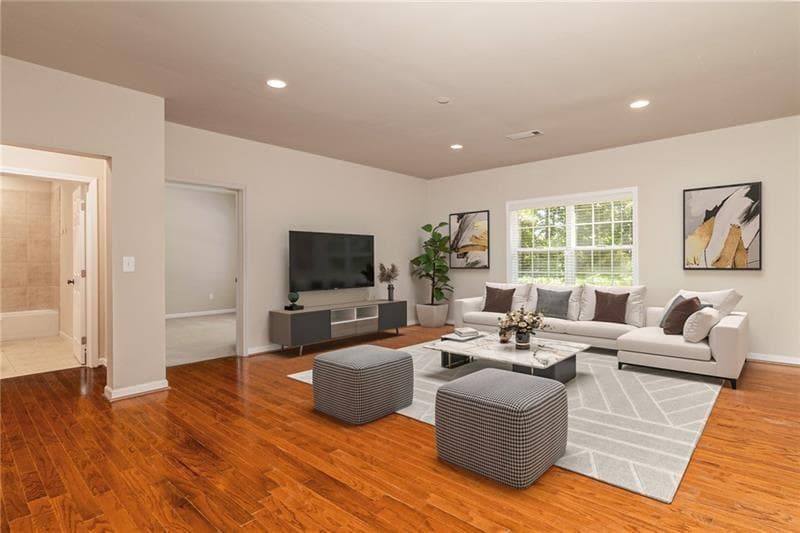 5 bedroom, 5 bathroom, 4,919 sq ft single family residence for sale at 206 Sawtooth Court, Canton, GA 30114 — photo 5
