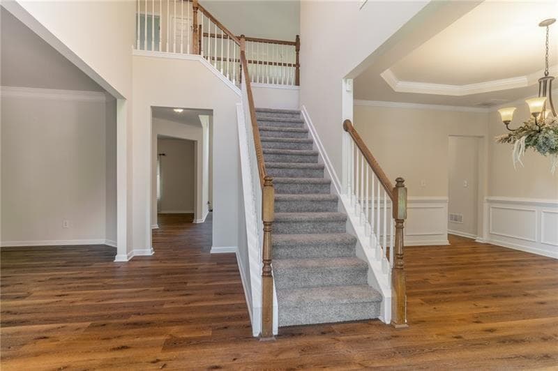 5 bedroom, 5 bathroom, 4,919 sq ft single family residence for sale at 206 Sawtooth Court, Canton, GA 30114 — photo 7