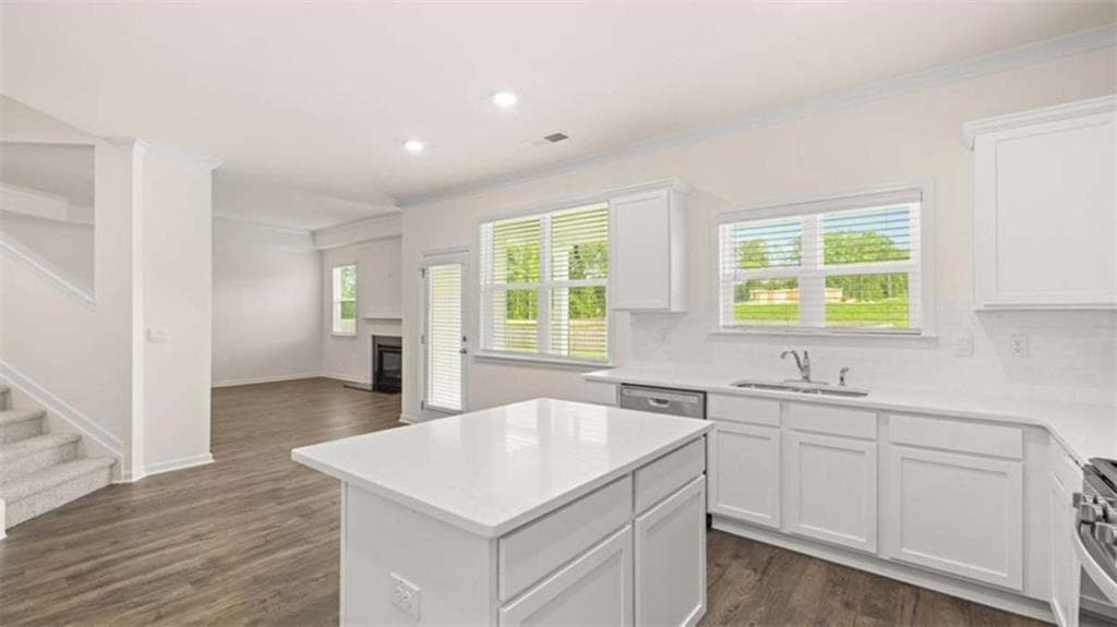 5 bedroom, 4 bathroom single family residence for sale at 3019 Champions Way, Loganville, GA 30052 — photo 7
