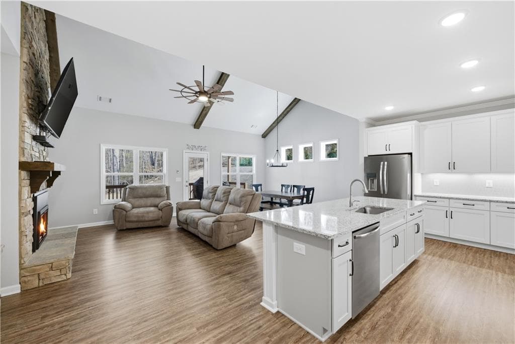 4 bedroom, 3 bathroom, 2,600 sq ft single family residence for sale at 105 Franklin Elm Court, Waleska, GA 30183 — photo 5