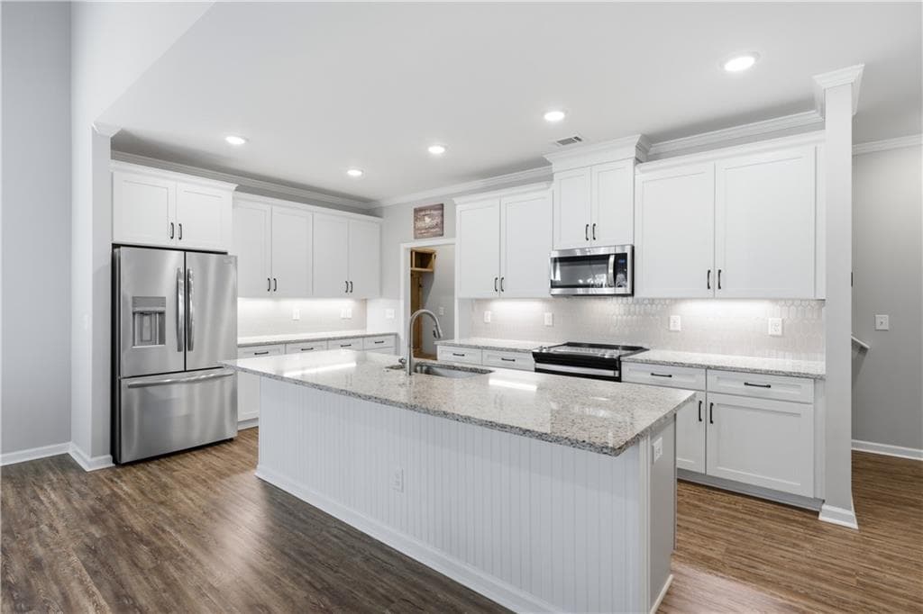 4 bedroom, 3 bathroom, 2,600 sq ft single family residence for sale at 105 Franklin Elm Court, Waleska, GA 30183 — photo 6