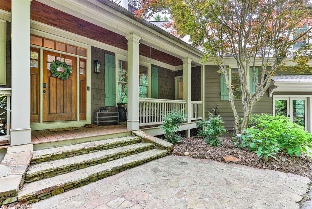 6 bedroom, 4 bathroom, 5,931 sq ft single family residence under contract at 43 Toland Way, Big Canoe, GA 30143 — photo 4