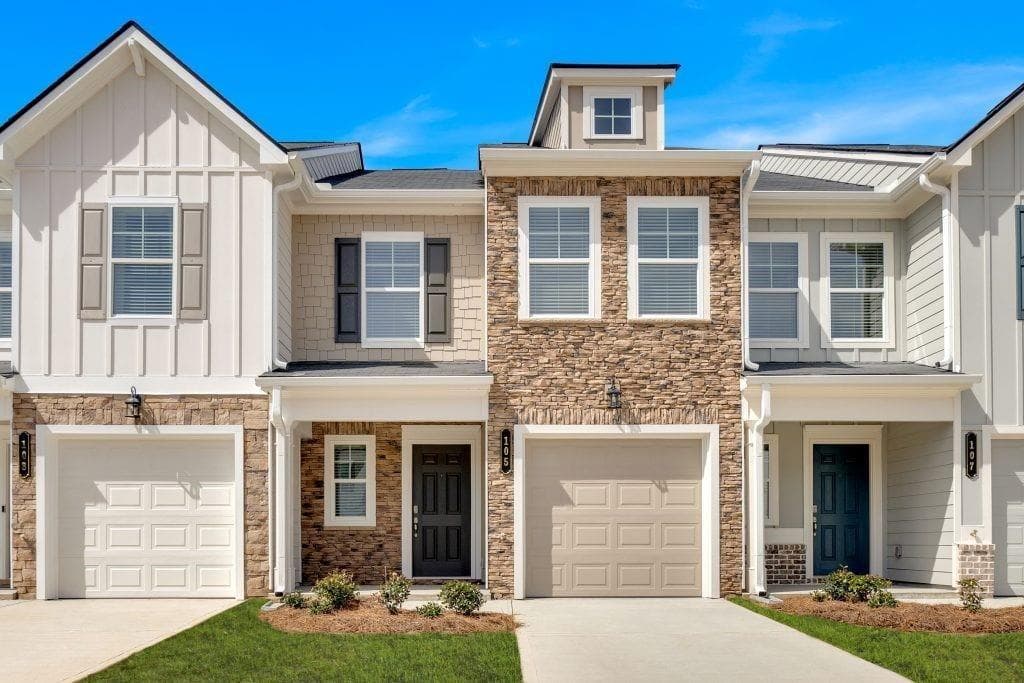 3 bedroom, 3 bathroom, 1,568 sq ft townhouse for sale at 105 Village Green Drive, Adairsville, GA 30103