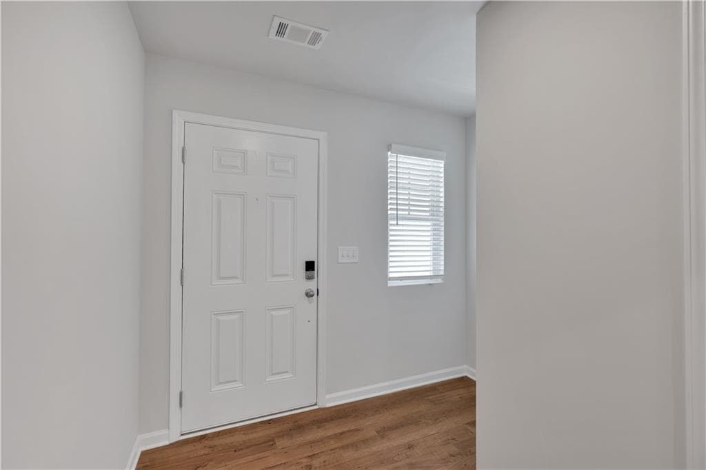 3 bedroom, 3 bathroom, 1,568 sq ft townhouse for sale at 105 Village Green Drive, Adairsville, GA 30103 — photo 5