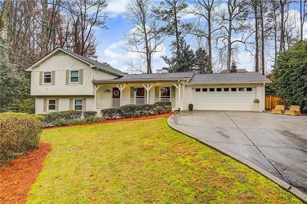 7290 Hunters Branch Drive, Sandy Springs, GA 30328 — most recent listing photo