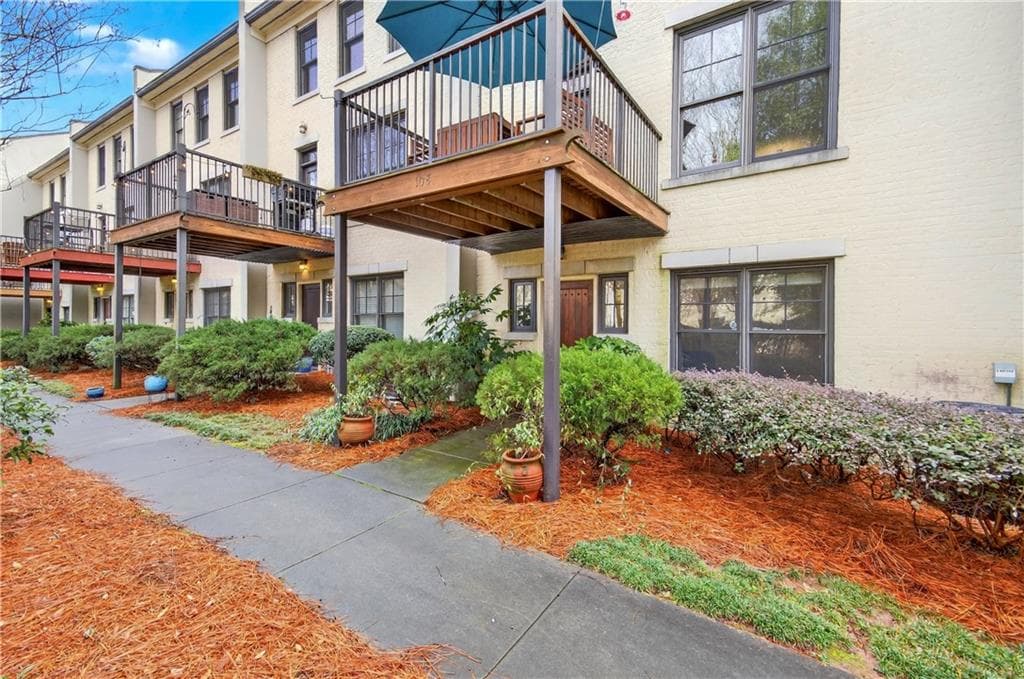 108 Knob Hills Circle, Decatur, GA 30030 — most recent listing photo