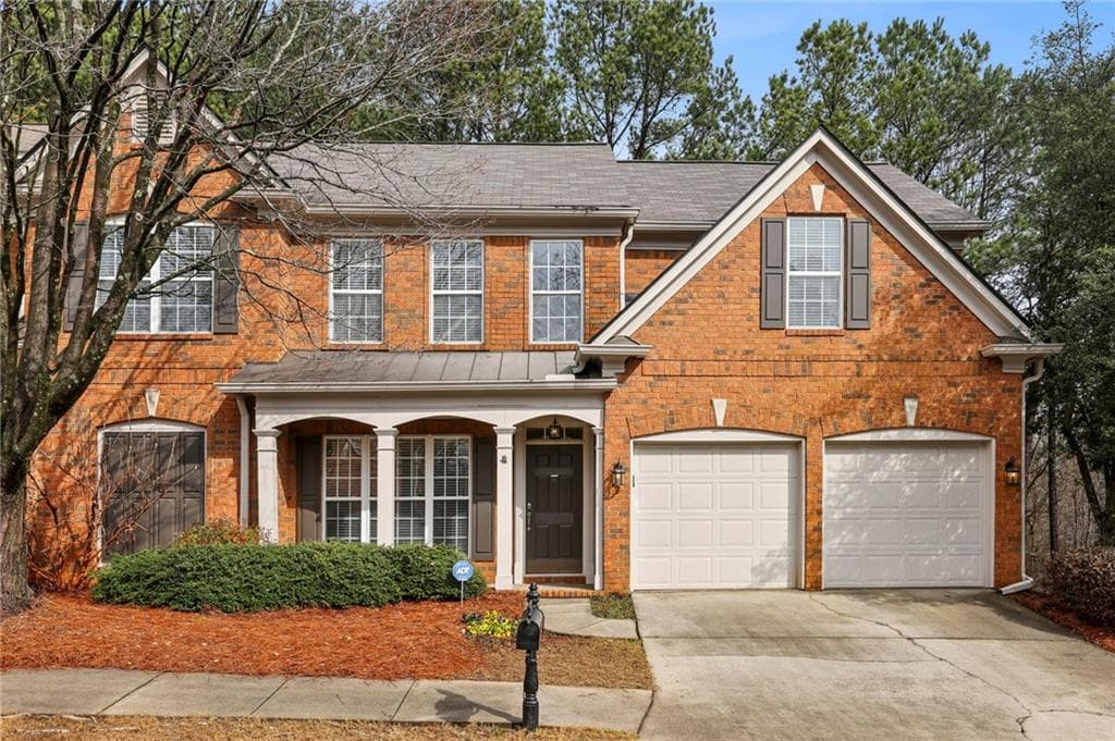 3 bedroom, 3 bathroom, 2,551 sq ft townhouse sold at 125 Westchester Drive, Smyrna, GA 30082