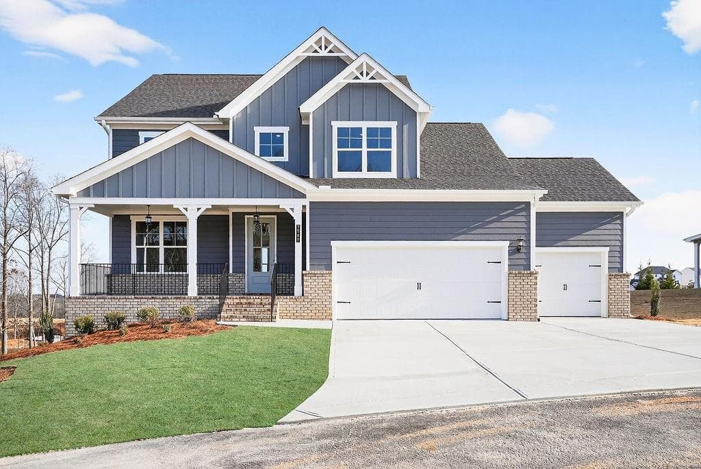 4 bedroom, 4 bathroom, 2,344 sq ft single family residence for sale at 2587 Parkside Way LOT 394, Gainesville, GA 30507 — photo 3