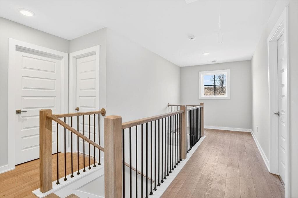 4 bedroom, 4 bathroom, 2,344 sq ft single family residence for sale at 2587 Parkside Way LOT 394, Gainesville, GA 30507 — photo 9