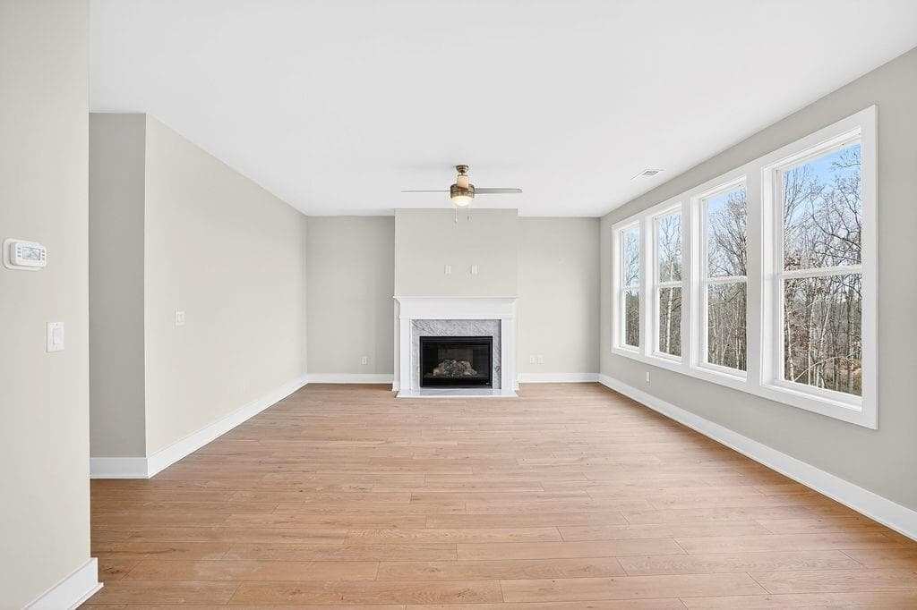 4 bedroom, 4 bathroom, 2,344 sq ft single family residence for sale at 2587 Parkside Way LOT 394, Gainesville, GA 30507 — photo 10
