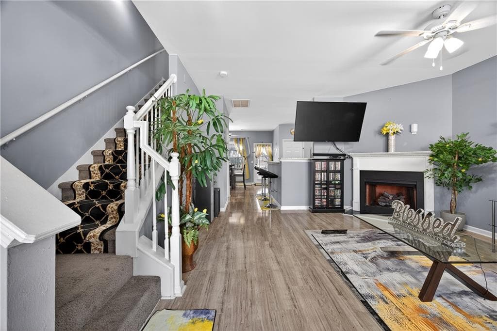 3 bedroom, 3 bathroom, 1,448 sq ft townhouse for sale at 7244 Rockhouse Road 7, Austell, GA 30168