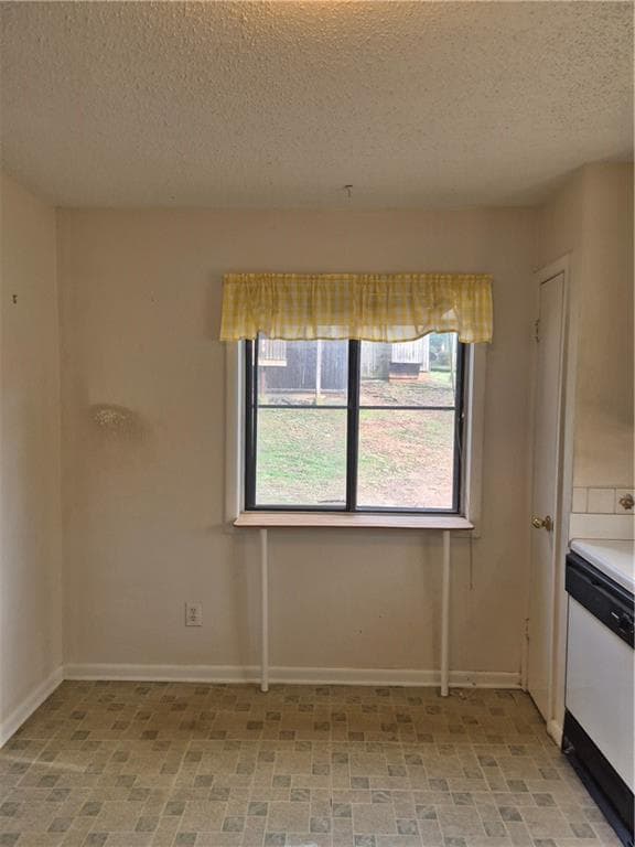 2 bedroom, 3 bathroom, 1,572 sq ft condominium for sale at 7 Quail Run, Decatur, GA 30035 — photo 7