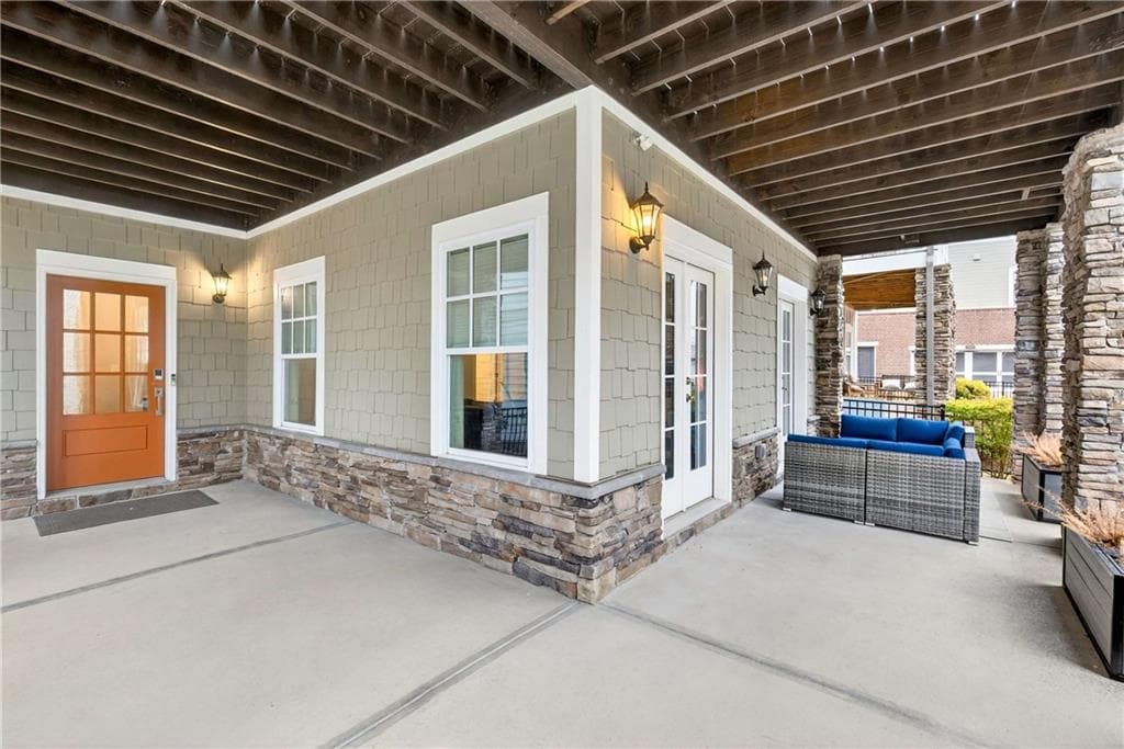 5 bedroom, 6 bathroom, 3,342 sq ft single family residence for sale at 912 Luther Street, Atlanta, GA 30318 — photo 3