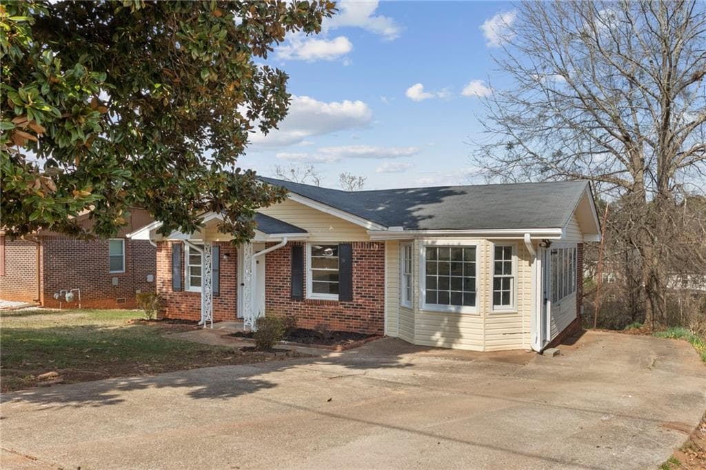 163 Wood Circle, Winder, GA 30680 — most recent listing photo