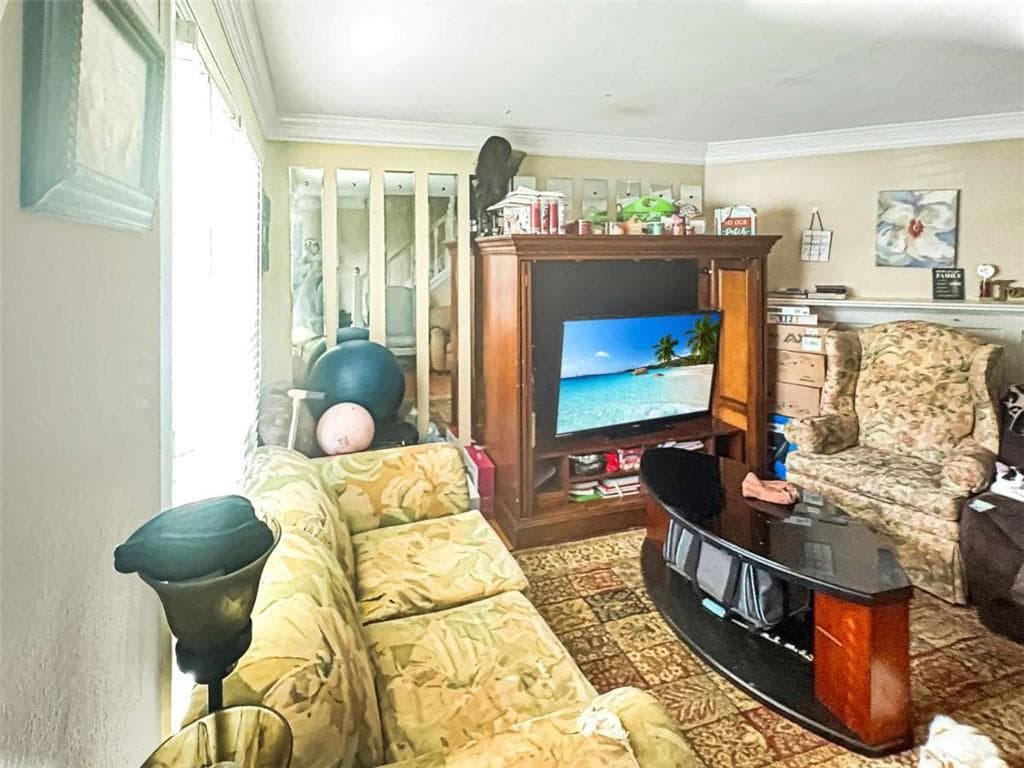 2 bedroom, 3 bathroom, 972 sq ft townhouse for sale at 664 Browning Lane, Conyers, GA 30013 — photo 2