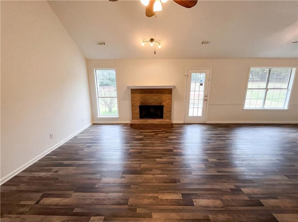 4 bedroom, 2 bathroom, 1,522 sq ft single family residence under contract at 169 Manley Drive, Hampton, GA 30228 — photo 3
