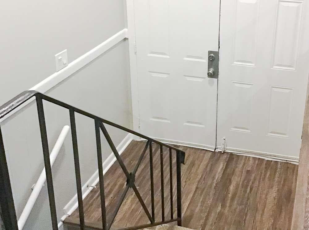 3 bedroom, 2 bathroom, 1,332 sq ft single family residence under contract at 4666 Edwina Lane, Atlanta, GA 30331 — photo 2