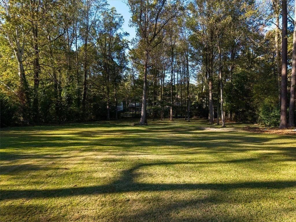 2001 Hemlock Trail