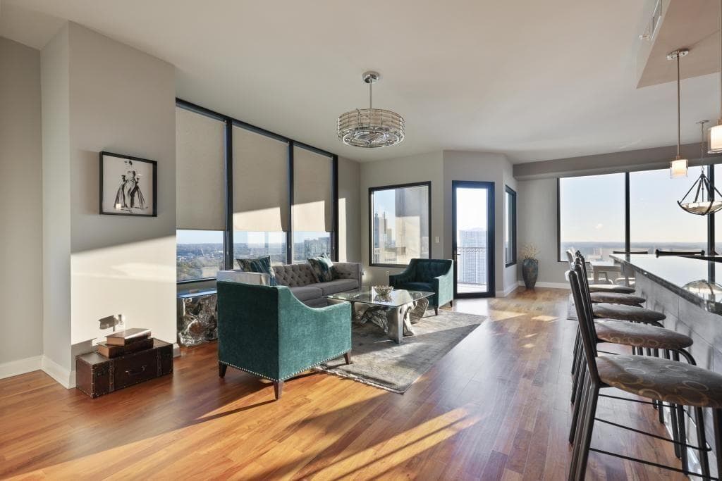 3 bedroom, 3 bathroom, 2,742 sq ft condominium for sale at 2828 Peachtree Road 2701, Atlanta, GA 30305 — photo 6