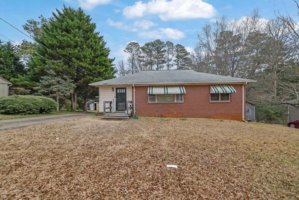 2 bedroom, 3 bathroom, 1,224 sq ft single family residence sold at 1931 Harold Avenue, Smyrna, GA 30080
