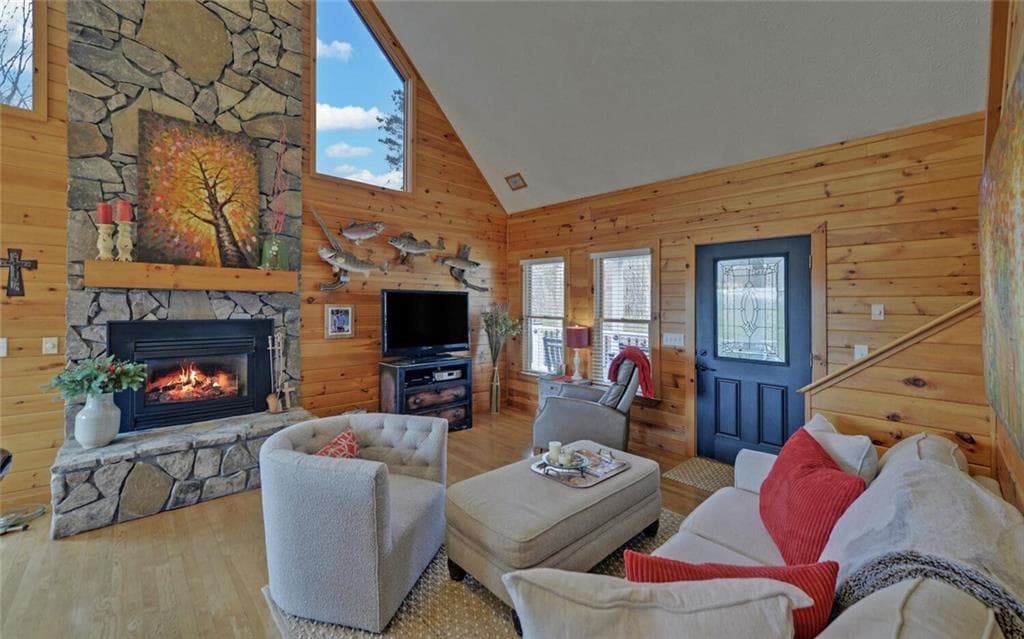 3 bedroom, 3 bathroom, 2,184 sq ft single family residence under contract at 397 Early Drive, Dahlonega, GA 30533 — photo 9