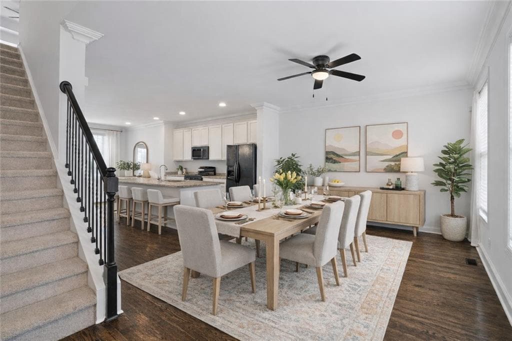 3 bedroom, 4 bathroom, 2,260 sq ft townhouse under contract at 7054 Elmwood Ridge Court, Atlanta, GA 30340 — photo 2