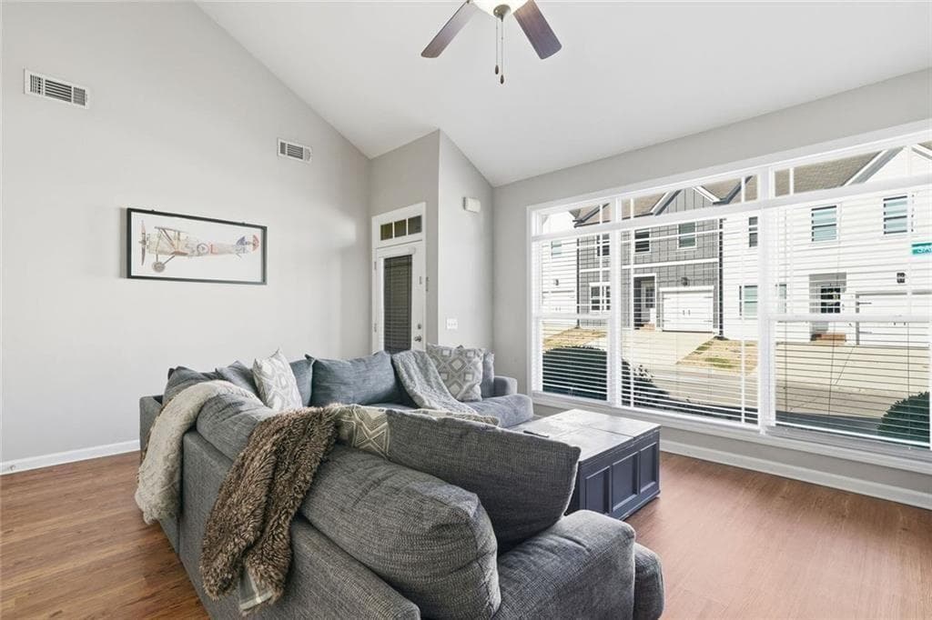3 bedroom, 3 bathroom, 1,762 sq ft townhouse for sale at 28 Sandstone Drive, Jasper, GA 30143 — photo 4