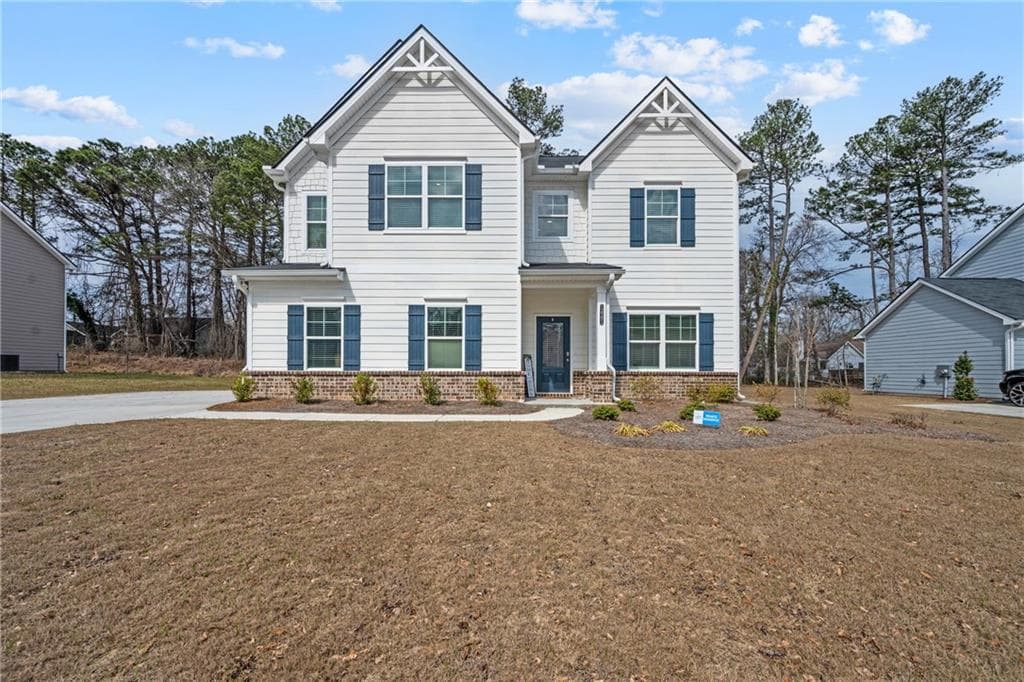 4 bedroom, 3 bathroom, 2,667 sq ft single family residence for sale at 1441 Stephens View Drive, Loganville, GA 30052