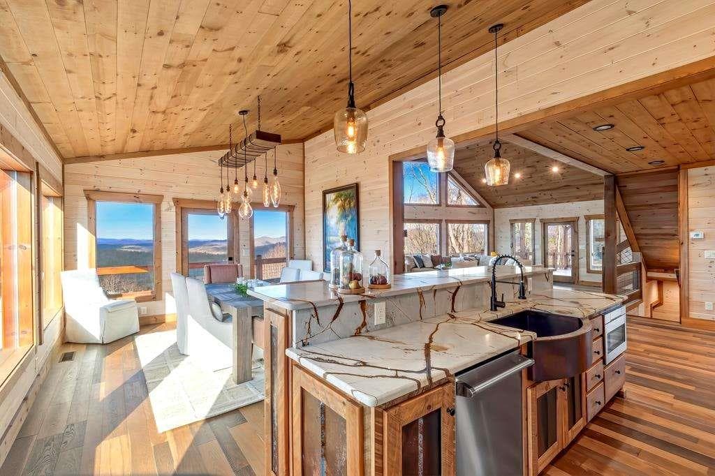 4 bedroom, 5 bathroom, 4,200 sq ft single family residence for sale at 470 Skylight Drive, Blue Ridge, GA 30513 — photo 9