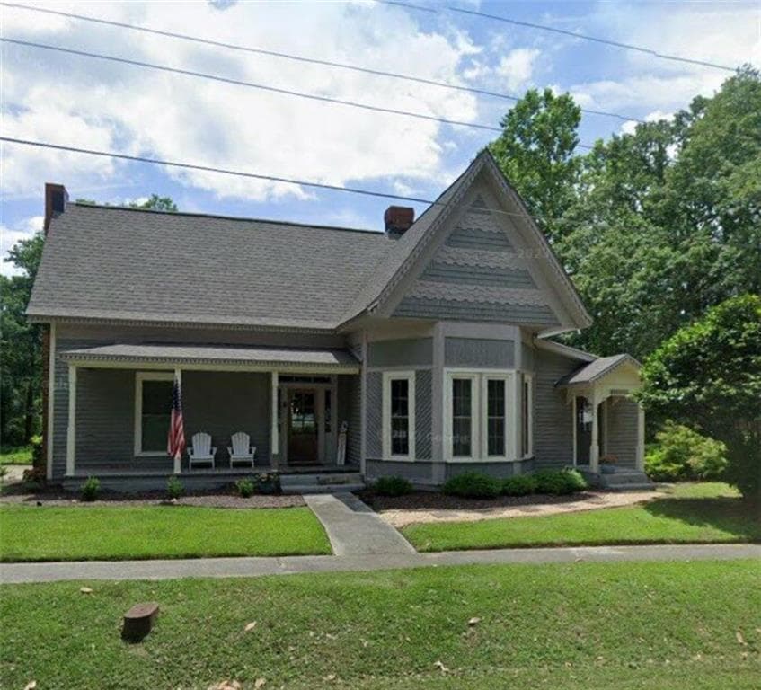 3 bedroom, 2 bathroom, 1,755 sq ft single family residence for sale at 151 S Jackson Street, Hartwell, GA 30643