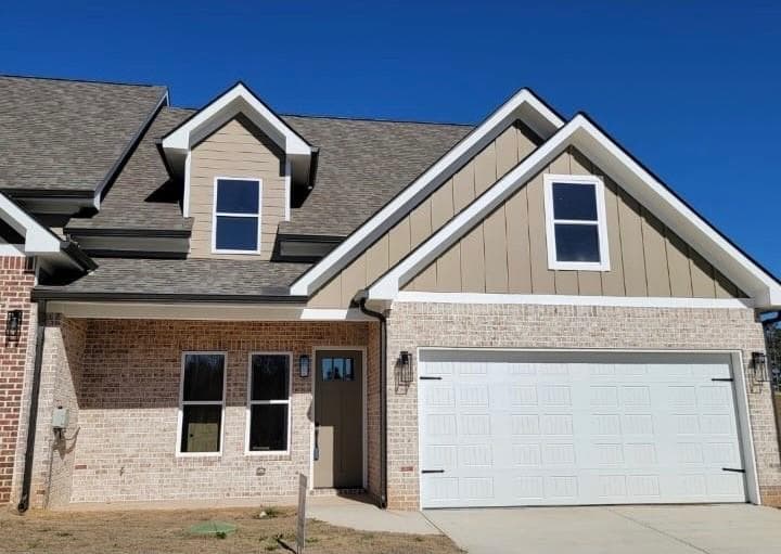 4 bedroom, 4 bathroom, 2,432 sq ft townhouse sold at 123 Stoneybrook Drive, Dahlonega, GA 30533