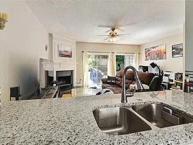 2 bedroom, 3 bathroom, 1,410 sq ft townhouse for sale at 1849 Stancrest Trace, Kennesaw, GA 30152 — photo 3