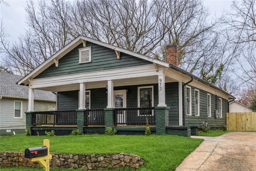 3 bedroom, 2 bathroom, 1,305 sq ft single family residence for sale at 973 Parsons Street, Atlanta, GA 30314