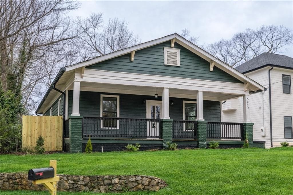 3 bedroom, 2 bathroom, 1,305 sq ft single family residence for sale at 973 Parsons Street, Atlanta, GA 30314 — photo 2