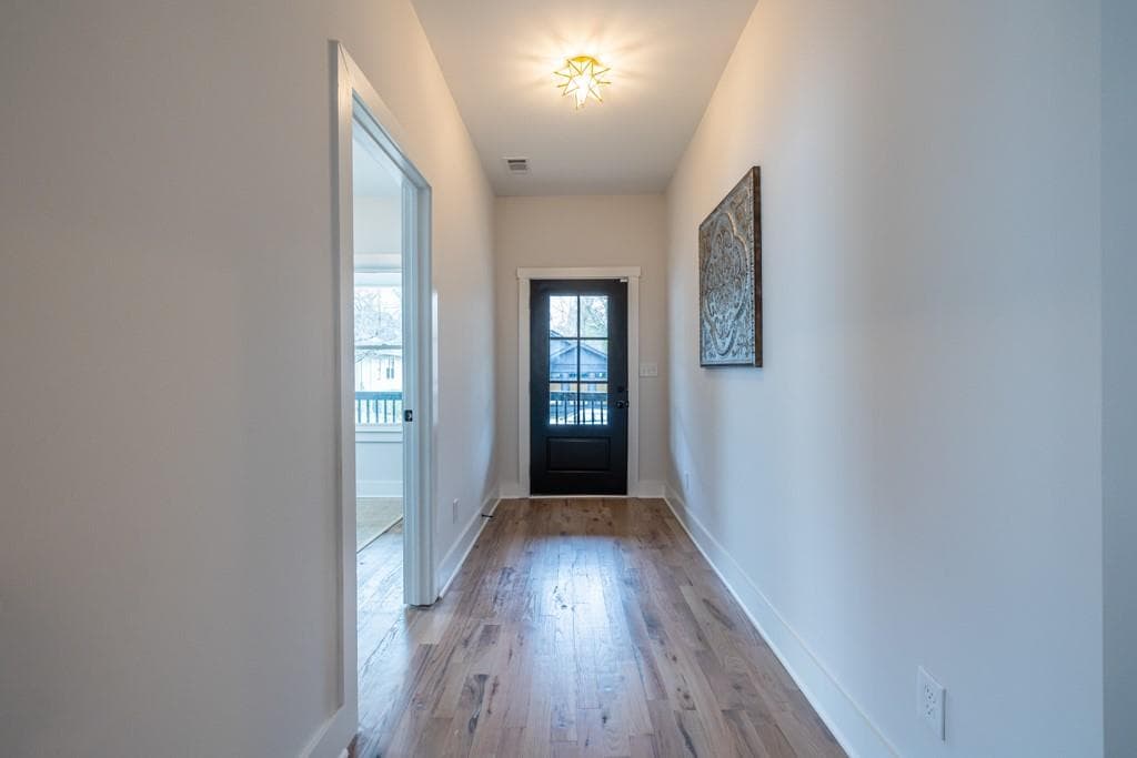 3 bedroom, 2 bathroom, 1,305 sq ft single family residence for sale at 973 Parsons Street, Atlanta, GA 30314 — photo 6