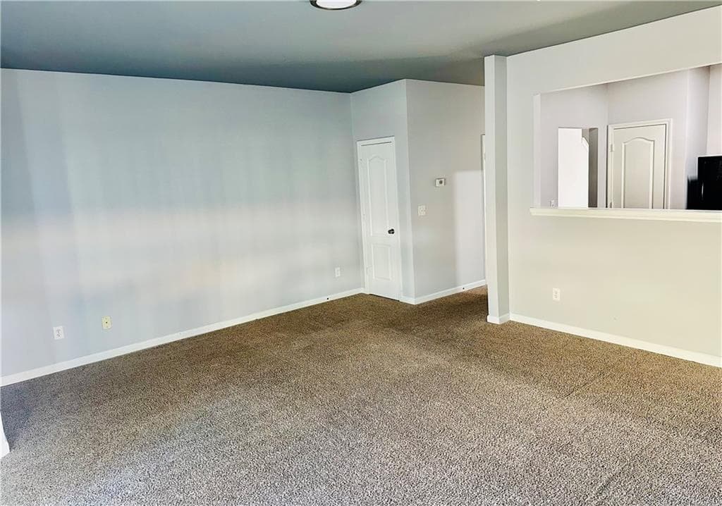 3 bedroom, 3 bathroom, 1,622 sq ft townhouse for rent at 6078 Oak Bend Court, Riverdale, GA 30296 for $1,700 a month — photo 8