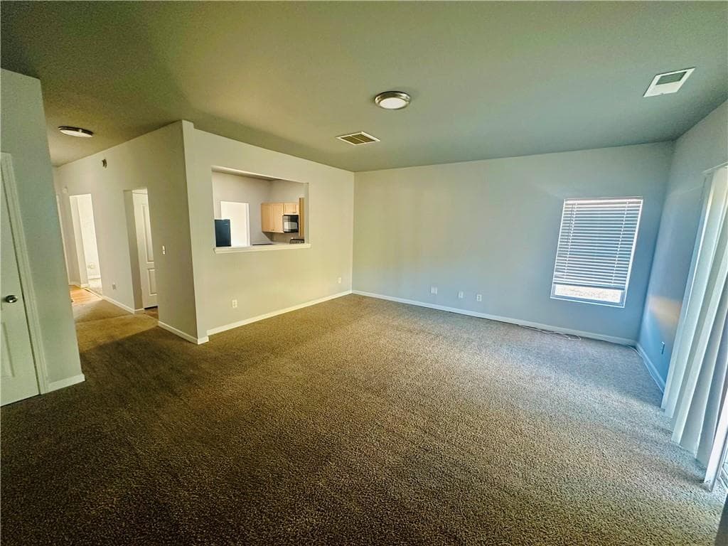 3 bedroom, 3 bathroom, 1,622 sq ft townhouse for rent at 6078 Oak Bend Court, Riverdale, GA 30296 for $1,700 a month — photo 9