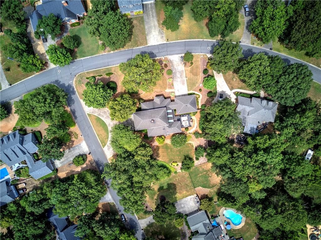 3 bedroom, 3 bathroom, 3,580 sq ft single family residence for sale at 11 Forest Hill Drive, Cartersville, GA 30120 — photo 2